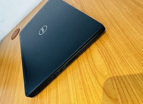 Dell Latitude 7490 Ultrabook Machine Intel core i7-8650U 1.90 GHZ (8Cpus) 16 GB  DDR4 SDRAM , 512 GB SSD NVMe Ultra Fast , 14 Polegadas , Teclado Lumi