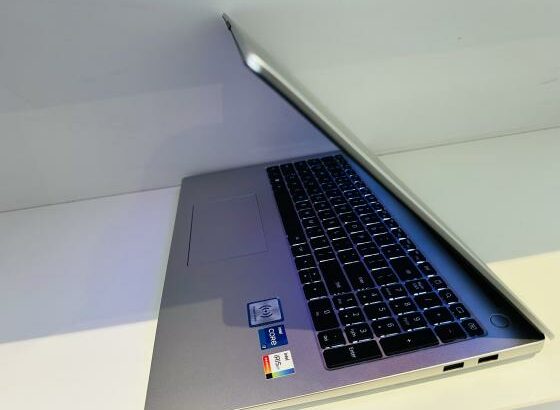 Huawei MateBook D16 Metálico Intel Core i7-12700H 12 TH Generarion (20CPUs) , 2.30GHZ , 16 GB DDR5 SDRAM , 512 GB SSD NVMe,Intel Íris Xe Graphics , 15