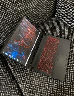 Gaming MSI Katana GF66 11UC 15.6” i5 11th 8GB RAM 512GB SSD MVi dia GeForce RTX 3050 4GB