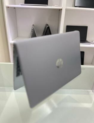 Hp 255 G8 AMD RYZEN 3 3500U 8GB RAM 256GB SSD