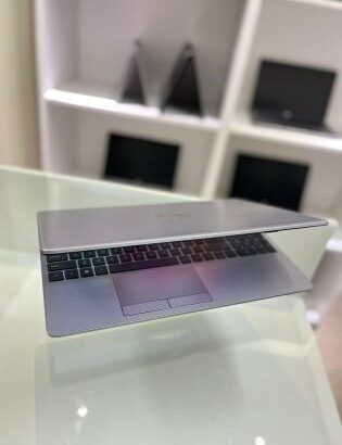 Hp 255 G8 AMD RYZEN 3 3500U 8GB RAM 256GB SSD