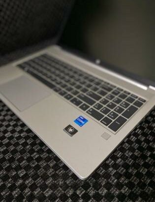 HP Probook 450 G9 i7 12th 16GB RAM 512GB SSD Nvidia GeForce MX570 2GB