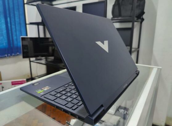 Laptop Ganer Victus By HP 15 Ryzen 7-5800H 16GB RAM 512GB SSD RTX 3050Ti 4GB