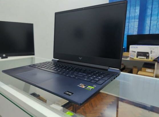 Laptop Ganer Victus By HP 15 Ryzen 7-5800H 16GB RAM 512GB SSD RTX 3050Ti 4GB