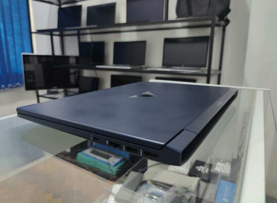 Laptop Ganer Victus By HP 15 Ryzen 7-5800H 16GB RAM 512GB SSD RTX 3050Ti 4GB