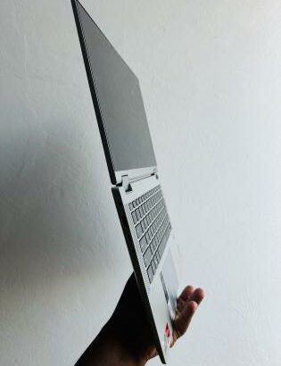 Lenovo Ideapad  Flex 5 Convertible 360 Graus 2-in-1 Touchscreen, 11th Geração ,AMD RYZEN 5. 5500U CPU @ 2.10GHz ,16 GB DDR4 SDRAM ,512 GB SSD NVMe,AMD