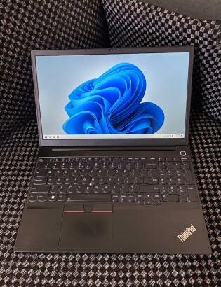 Lenovo Thinkpad E15 i5 12th 8GB RAM 256GB SSD