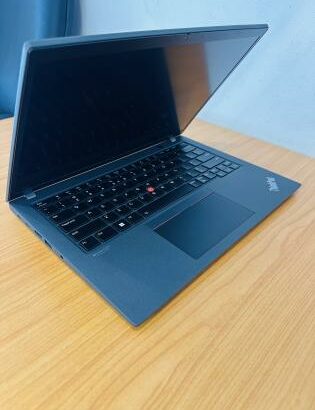 Lenovo ThinkPad T14S Lap Top Gráfico e Exclusivo , AMD Ryzen 7 PRO 6850U (16 CPUs) 2.70GHZ 32 GB DDR5 SDRAM 256 GB SSD NVMe 14“ inch Display 1920*1080
