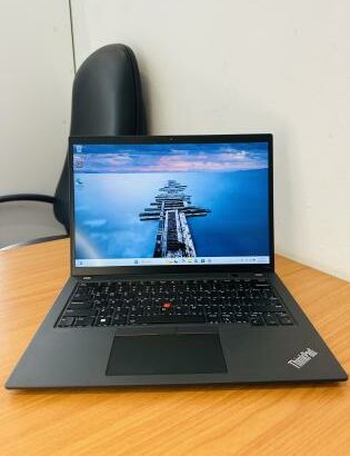 Lenovo ThinkPad T14S Lap Top Gráfico e Exclusivo , AMD Ryzen 7 PRO 6850U (16 CPUs) 2.70GHZ 32 GB DDR5 SDRAM 256 GB SSD NVMe 14“ inch Display 1920*1080