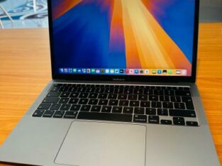 MacBook Air M1 2020 13.3 256GB SSD 8GB RAN
