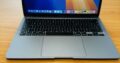 MacBook Air M1 2020 Retina Display  13.3 inch  Apple M1  8 GB RAM 256 GB SSD Space Gray  Preço: 47.500.00MT