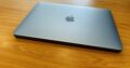 MacBook Air M1 2020 Retina Display  13.3 inch  Apple M1  8 GB RAM 256 GB SSD Space Gray  Preço: 47.500.00MT