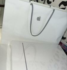 MACBOOK AIR M3 13.6″ CPU 10 CORE/ GPU 10 CORE 16GB RAM 512GB SSD SELADOS