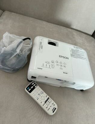 Projetor Epson EB-01 3.300 Lumens 1024X768