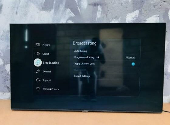Smart Tv Samsung 65” UHD 4K