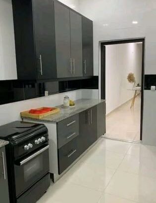 Arrenda-se Apartamento T2 luxuoso num condomínio com piscina em Mapulene, costa do sol