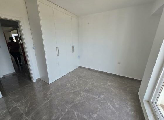 Arrenda-se Flat Tipo 3 em Laulane Condomínio