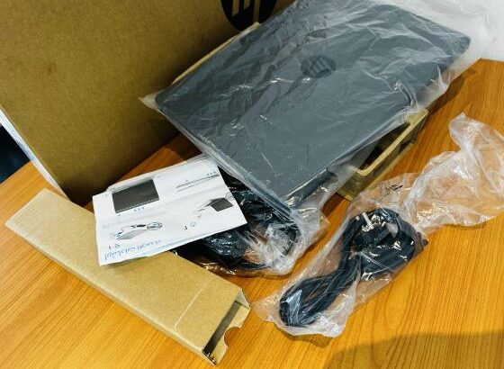 Hp 250 15.6 Inch G8 NoteBook Pc Novinho 1 Ano de Garantia Core I3-1115G7 2.40GHZ 11 TH Gen  8 GB DDR4 SDRAM  + 256 GB SSD  Intel UHD Graphics Preço:35