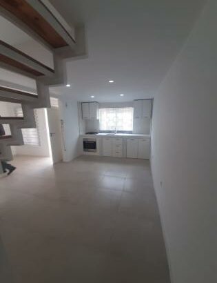 Arrenda-se Casa Tipo 2 no Fomento Condomínio