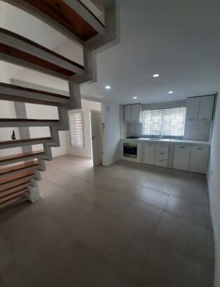 Arrenda-se Casa Tipo 2 no Fomento Condomínio