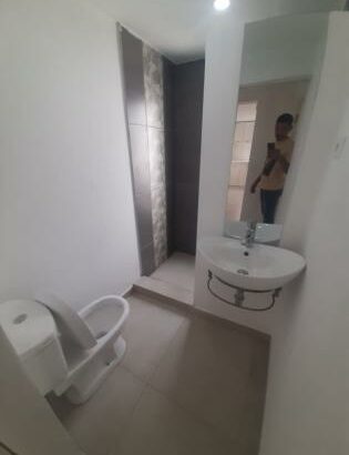 Arrenda-se Casa Tipo 2 no Fomento Condomínio