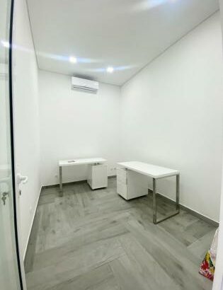 Vende-se super loja 🏬 no Condomínio Golf Residence ( Sommershild )