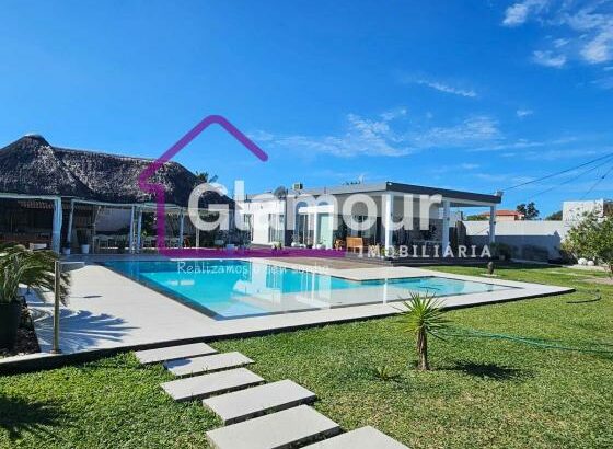 🌟 Vivenda T3 de Luxo no Bairro do Chiango – Próxima à Portagem da Costa do Sol 🌟
