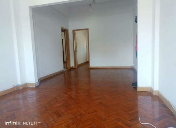Vende-se AP T2 n polana Prédio alto n 1andar