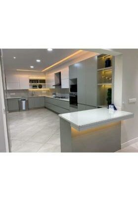 Arrenda-se AP T3 Mobilado n condomínio Beach front n Marginal