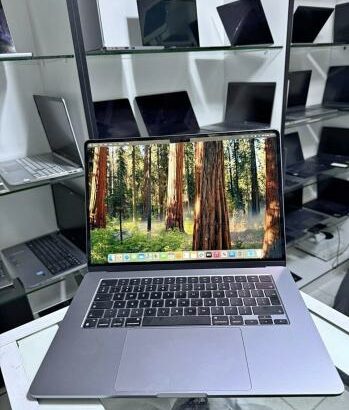 Macbook air 2024