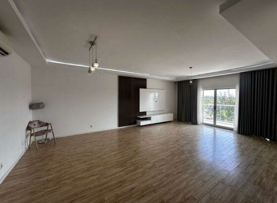 Vende-se Espaçoso Apartamento T3 3wcs moderna com piscina e ginásio no condomínio 4 life, dona alice