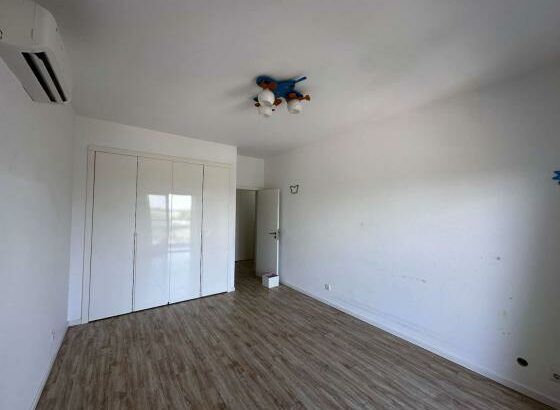 Vende-se Espaçoso Apartamento T3 3wcs moderna com piscina e ginásio no condomínio 4 life, dona alice