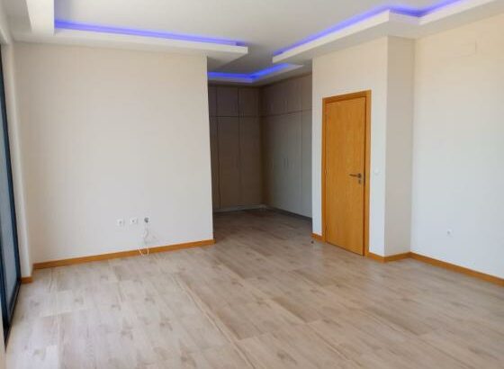 Vende-se Moradia, tipo5 no bairro da Costa do Sol Dona Alice