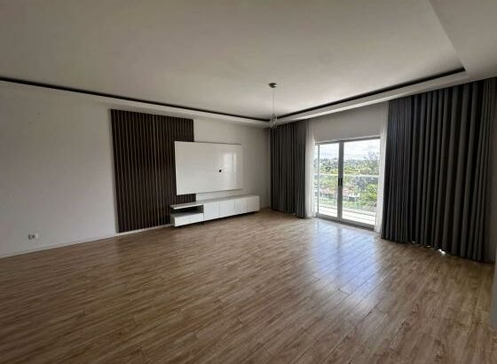 Vende-se Espaçoso Apartamento T3 3wcs moderna com piscina e ginásio no condomínio 4 life, dona alice