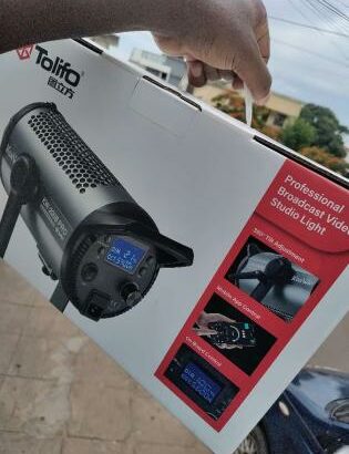 Luz de Profissional de estúdio Tolifo KW-200B Pro