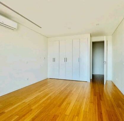 Vende-se um luxuoso apartamento tipo 4 no condomínio ZEN com 5 WCS