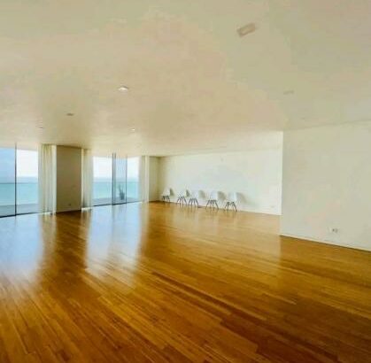 Vende-se um luxuoso apartamento tipo 4 no condomínio ZEN com 5 WCS