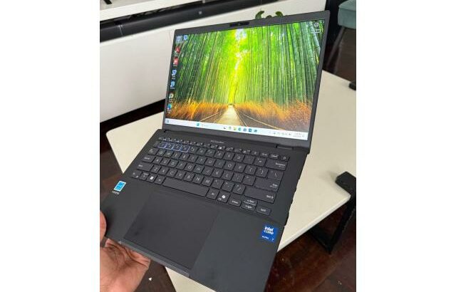 ASUS EXPERTBOOK CORE i7 Ultra  14TH GEN 8