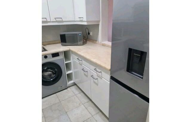 Arrenda-se um apartamento tipo 2 mobilado no condomínio polana shopping na polana