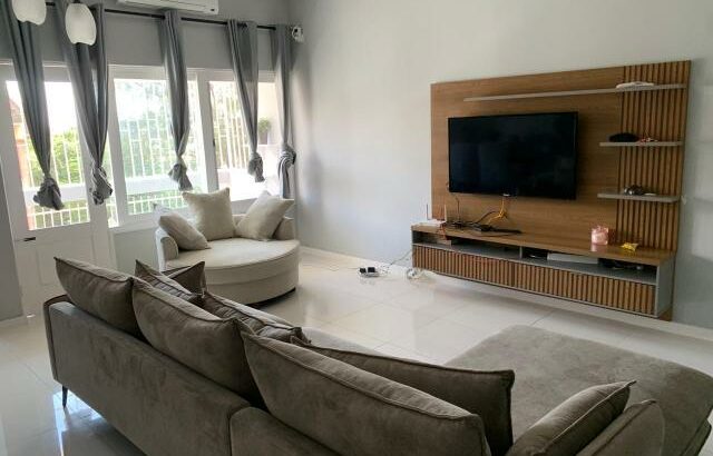 Vende-se um apartamento tipo 3 na Coop / rua da França reabilitado