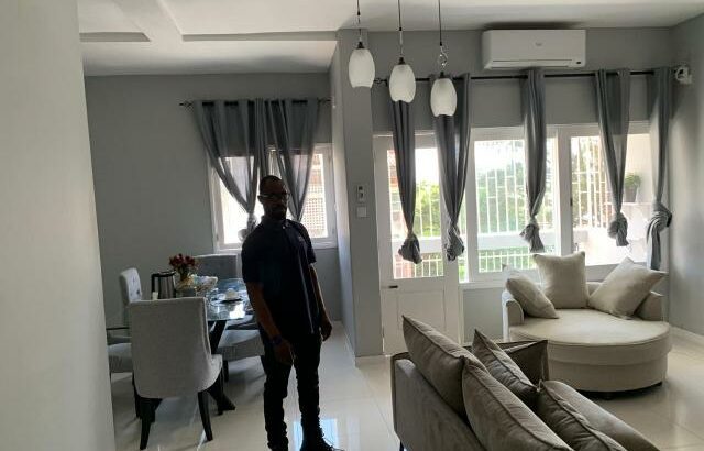 Vende-se um apartamento tipo 3 na Coop / rua da França reabilitado