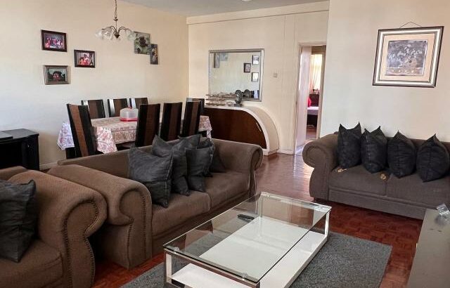 Vende-se um apartamento tipo 4 na karl max próximo a casa das loiças