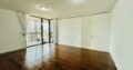 Vende-se um apartamento tipo 3 no condomínio JN130 na Julius nherere