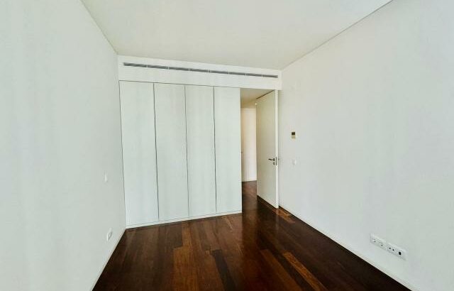 Vende-se um apartamento tipo 3 no condomínio JN130 na Julius nherere