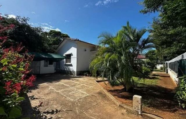 Arrenda-se uma moradia tipo 3+2 na mão TSE tung esquina com a Valentim city