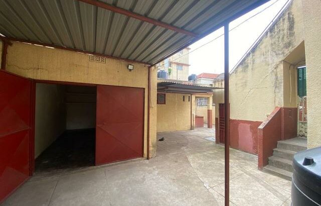 Vende-se uma germinada tipo 4 no alto maé/ Belita no rés do chão