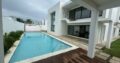 Arrenda-se uma moradia tipo 4 com piscina e jardim no Mapulene