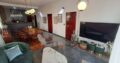 VENDE-SE APARTAMENTO T3,  R/C, BAIRRO POLANA PRÓXIMO AO MIMO’S.