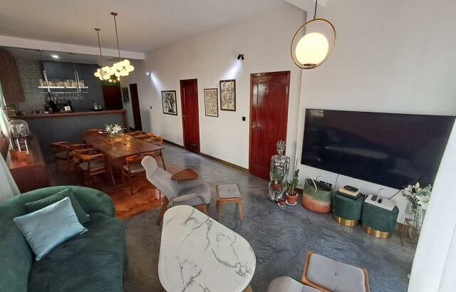 VENDE-SE APARTAMENTO T3,  R/C, BAIRRO POLANA PRÓXIMO AO MIMO’S.