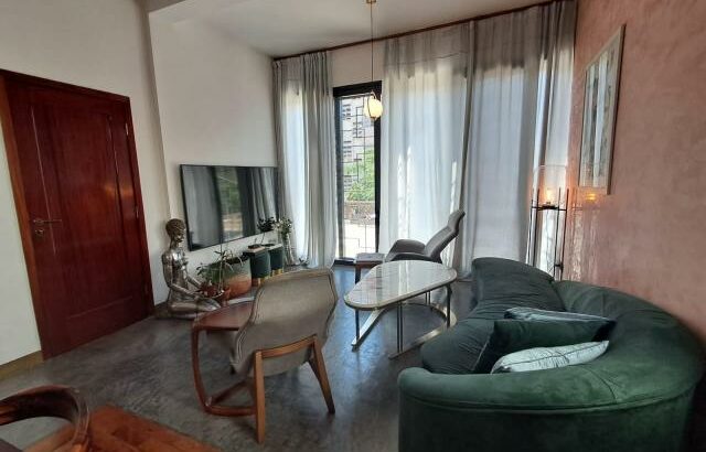 VENDE-SE APARTAMENTO T3,  R/C, BAIRRO POLANA PRÓXIMO AO MIMO’S.
